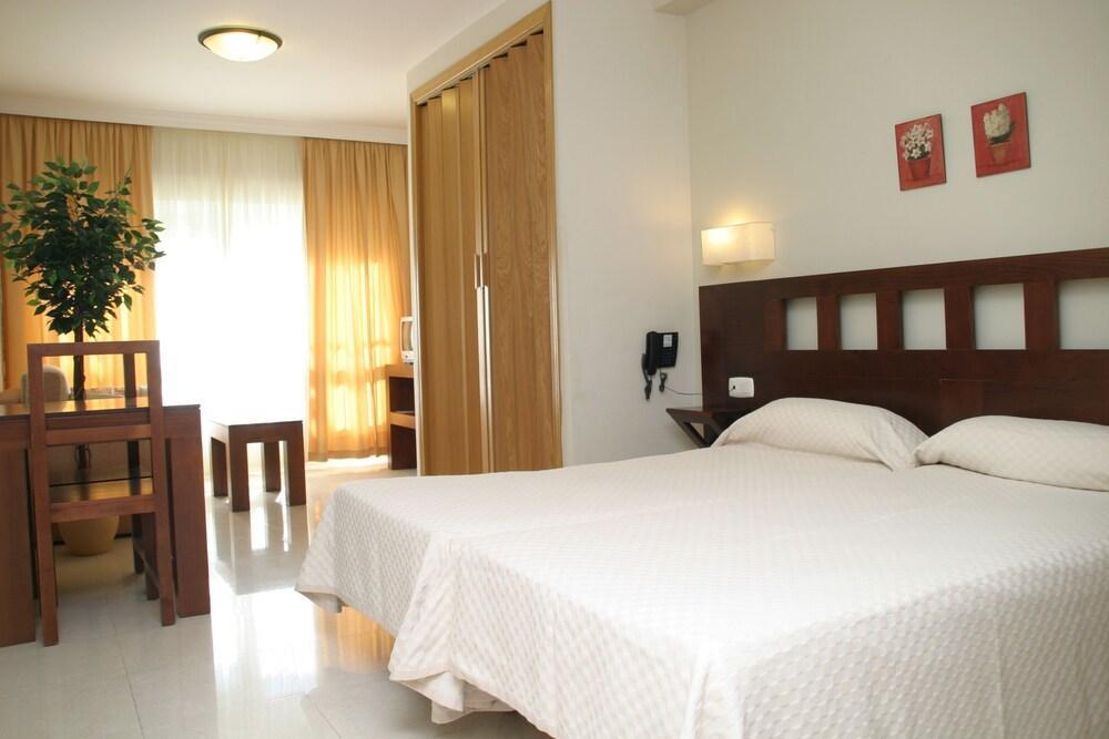 Anoreta Suites Rincón de la Victoria Exterior photo